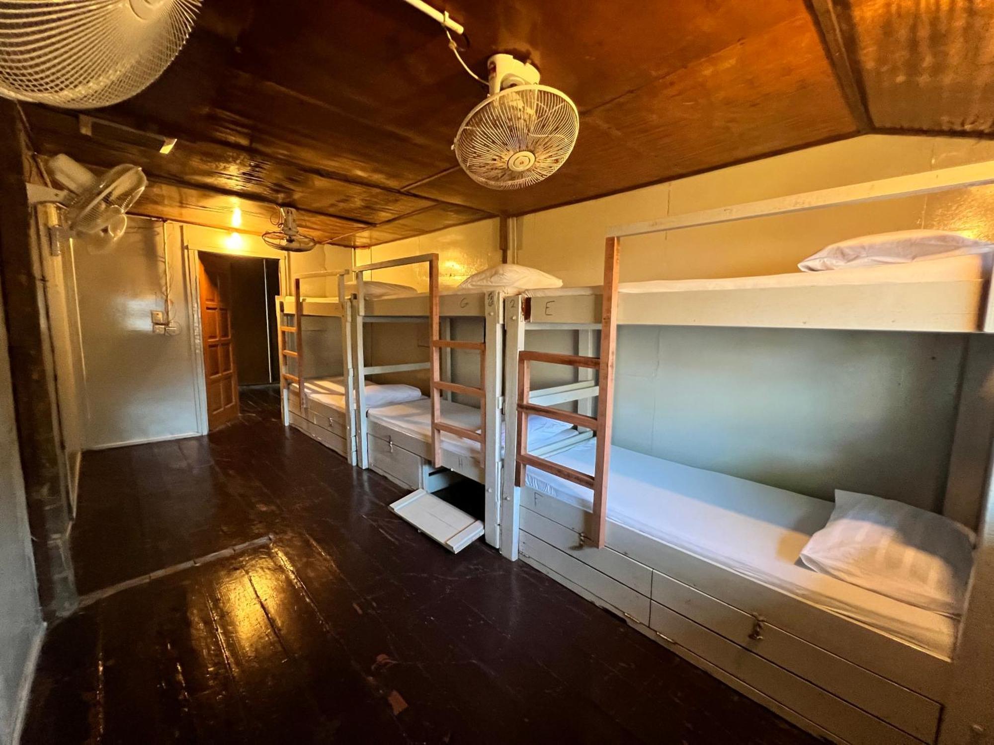 Ohlala Guesthouse Perhentian Islands Ngoại thất bức ảnh